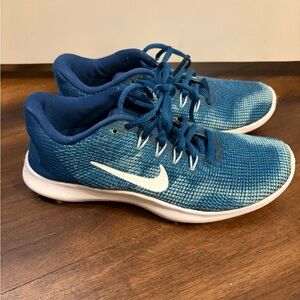 Nike Teal and White Running Shoes